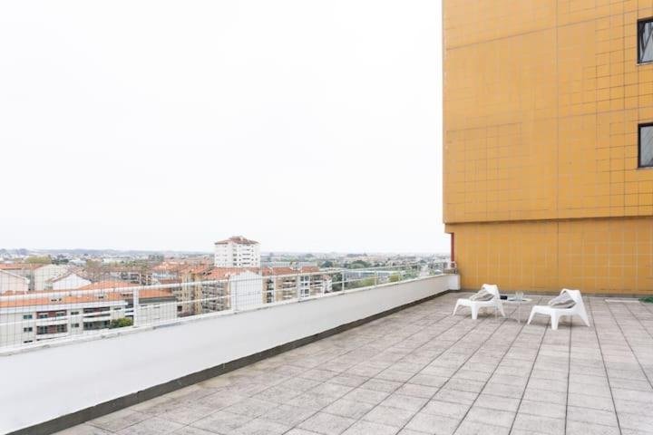 8Rooftop - T2 Com Terraco E Vista Para As Salinas! Apartment Aveiro Exterior foto